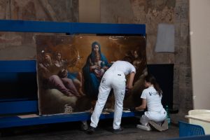 All’Incoronata il restauro si guarda da vicino